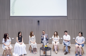 Photo of patient sharing