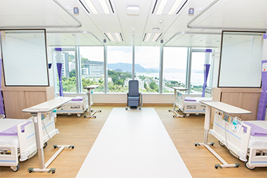 CUHKMC reopens the designated isolation ward (step-down ward) to admit COVID-19 patients referred from public hospitals.