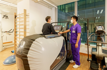 CUHKMC started to provide postoperative physiotherapy and rehabilitation service to orthopaedic surgery patients referred from Tai Po Hospital through the Public-Private Partnership Programme (PPP) with Hospital Authority