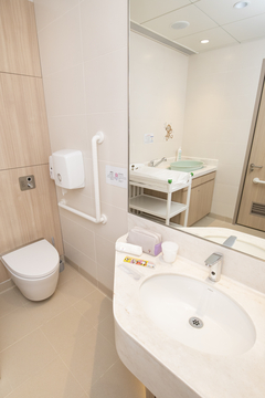 Image of CUHK Medical Centre Paediatric Ward2-bed RoomEnvironment 中大醫院 兒科病房二人房相片
