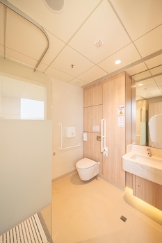 Image of CUHK Medical Centre Inpatient Ward Deluxe Room Environment 中大醫院 病房貴賓套房相片
